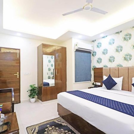 ניו דלהי Hotel Vijaydeep Place Near Delhi Airport מראה חיצוני תמונה