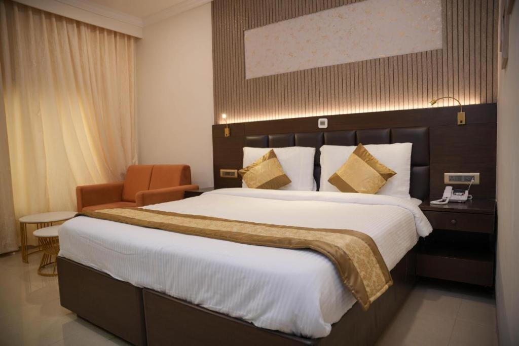 ניו דלהי Hotel Vijaydeep Place Near Delhi Airport מראה חיצוני תמונה