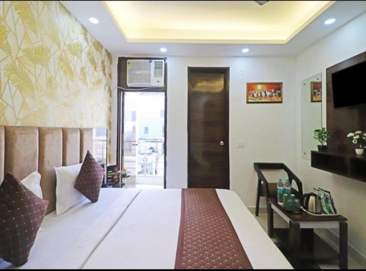 ניו דלהי Hotel Vijaydeep Place Near Delhi Airport מראה חיצוני תמונה