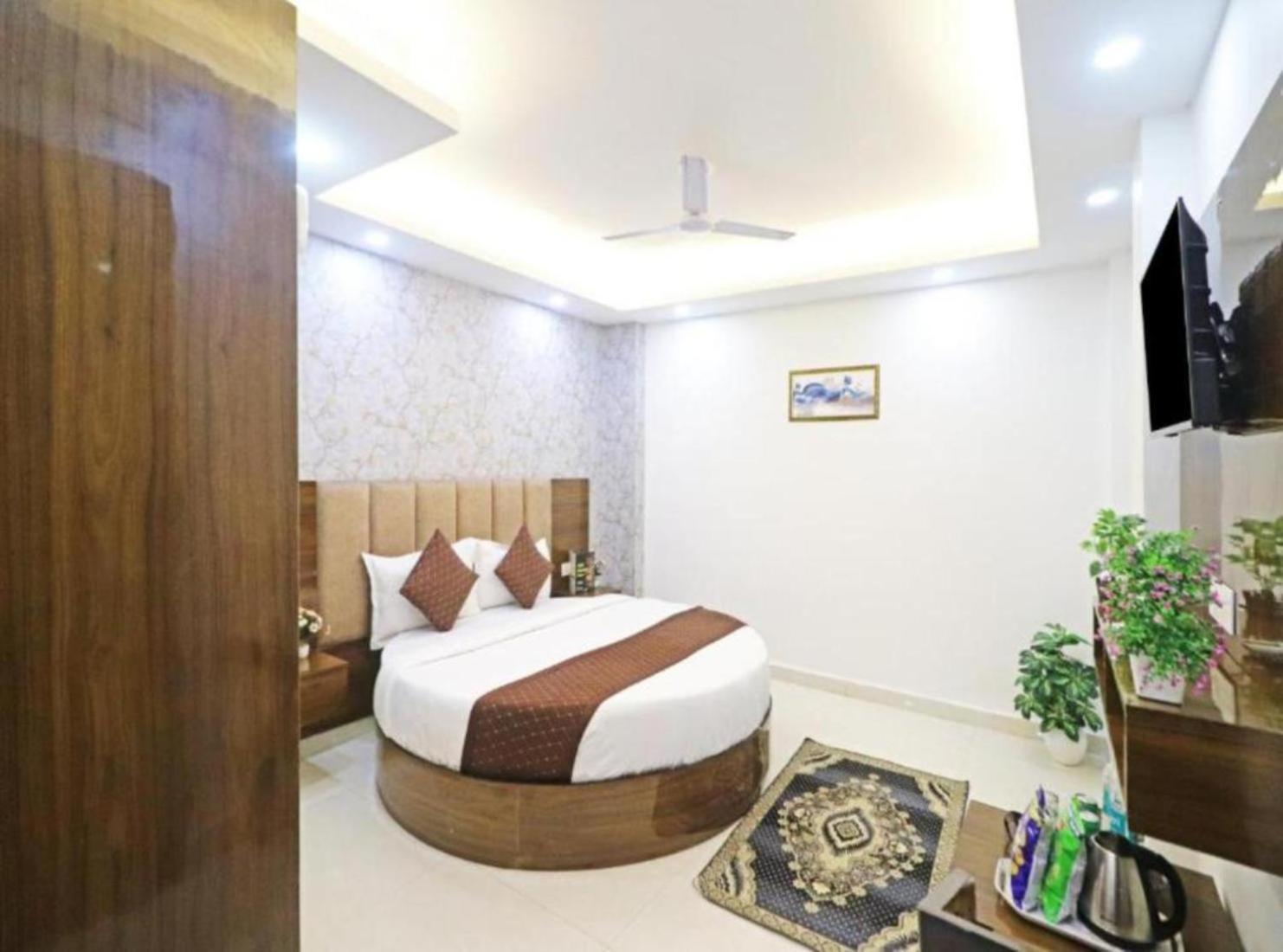 ניו דלהי Hotel Vijaydeep Place Near Delhi Airport מראה חיצוני תמונה