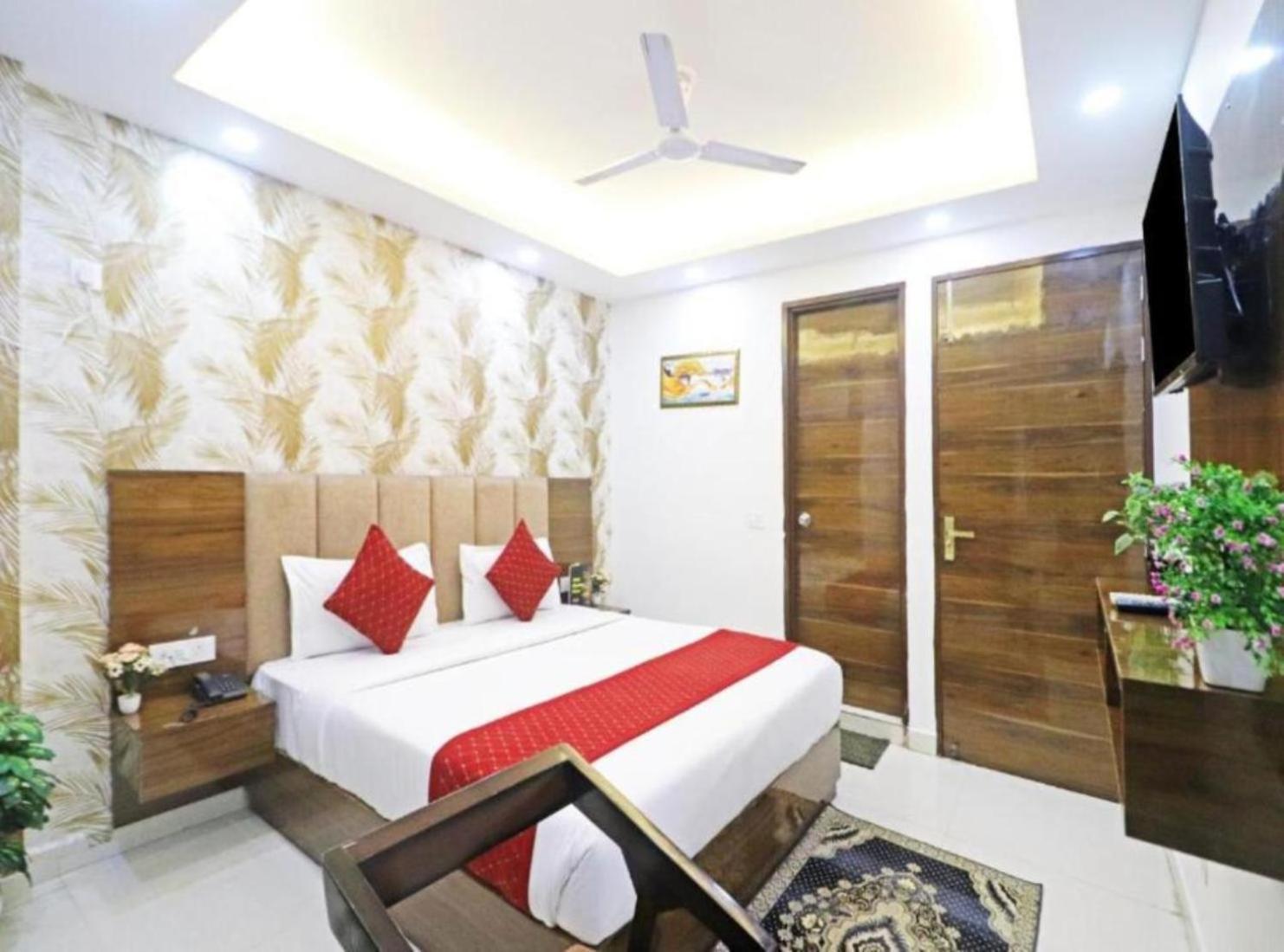 ניו דלהי Hotel Vijaydeep Place Near Delhi Airport מראה חיצוני תמונה