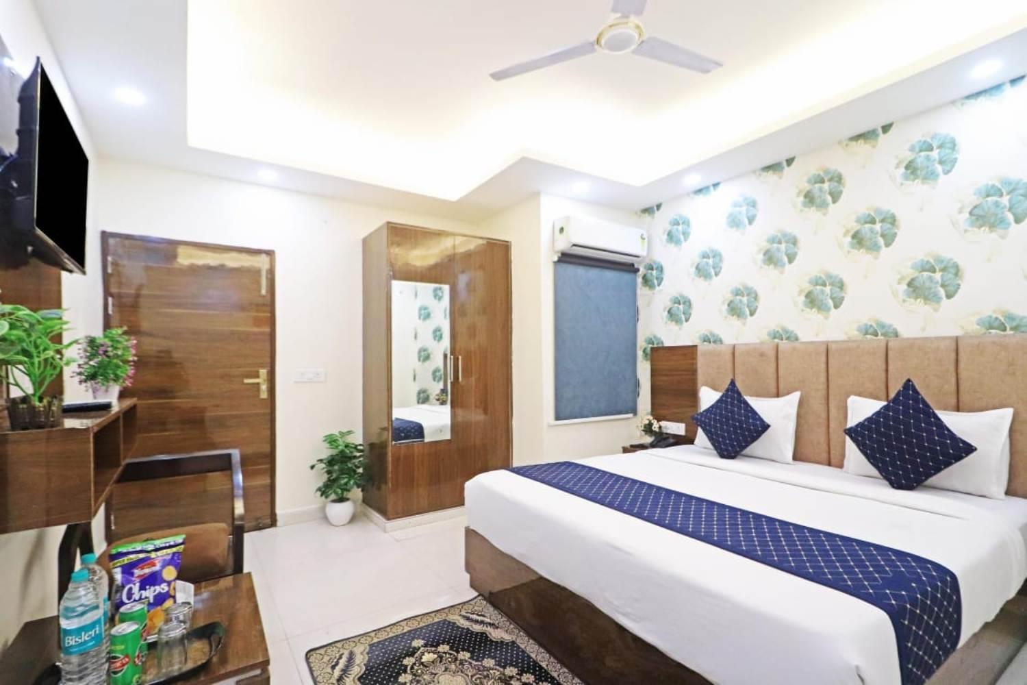 ניו דלהי Hotel Vijaydeep Place Near Delhi Airport מראה חיצוני תמונה