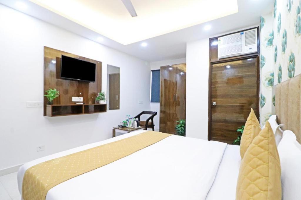 ניו דלהי Hotel Vijaydeep Place Near Delhi Airport מראה חיצוני תמונה